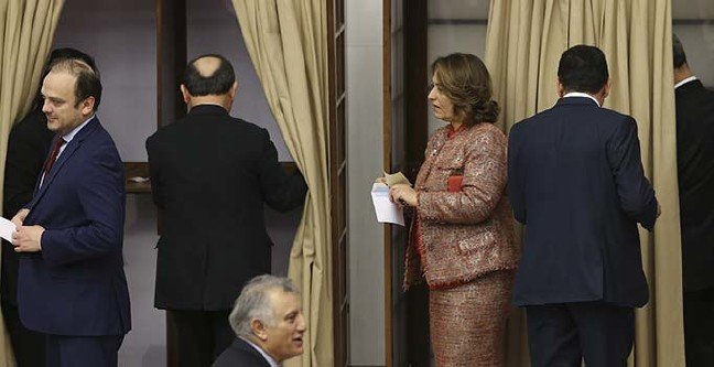 19-02/24/basliksiz-1-1551005186