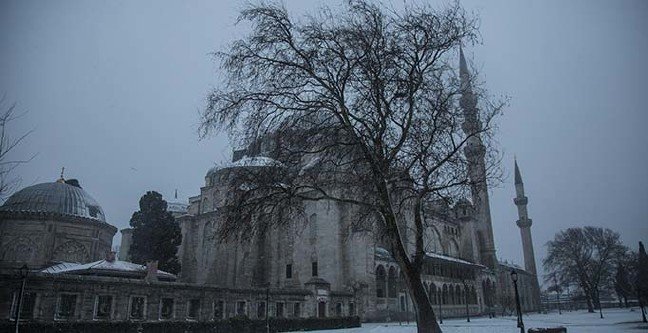 19-02/24/istanbul-kar-1