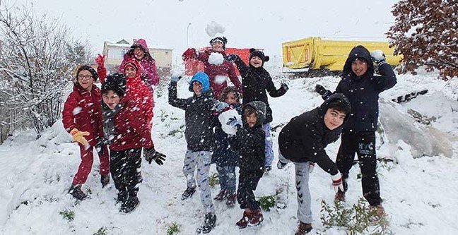 19-02/24/istanbul-kar-5