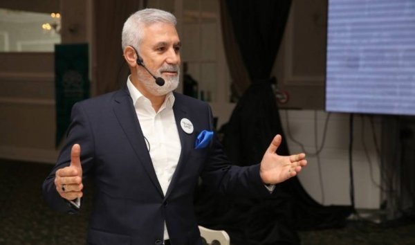 19-03/11/mustafa-bozbey