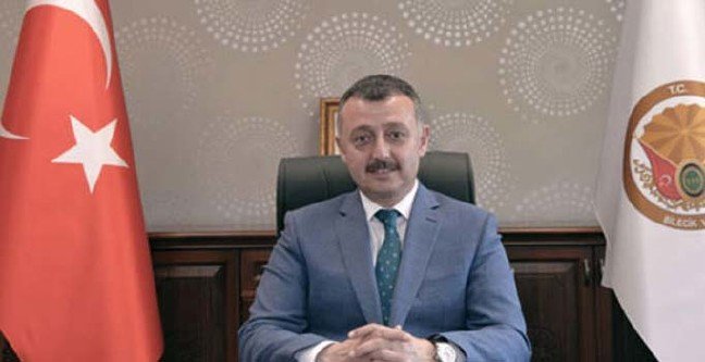 19-03/11/tahir-buyukakin-kimdir