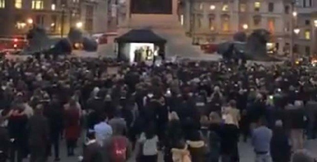 19-03/22/trafalgar-ezan-1553249611