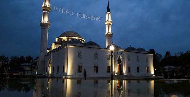 19-04/01/mirac-gecesinde-ne-oldu