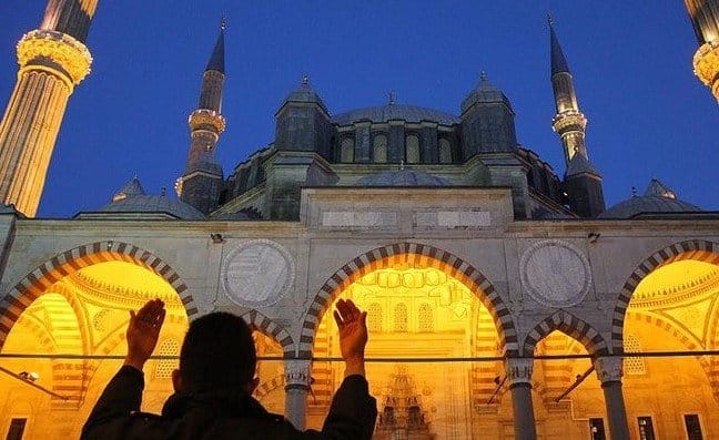 19-04/01/mirac-kandili-4