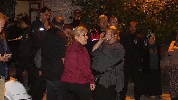 19-04/08/damat-dehset-sacti-esini-kayinvalidesini-kayinbiraderini-ve-baldizini-vurdu-oluler-var-13617889