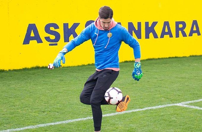 19-04/19/altay-bayindir-2