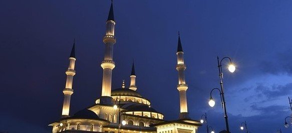 19-04/19/berat-kandilinde