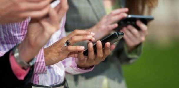 19-05/01/cep-telefonu