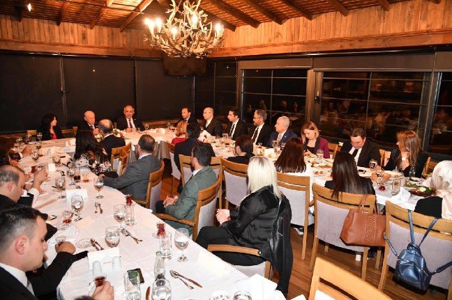 19-05/11/bahceli-iftar-2