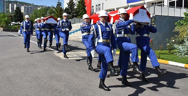 19-05/18/ana-manset-1558163969