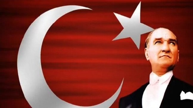 19-05/18/fotografli-19-mayis-mesajlari-ataturku-anma-genclik-ve-spor-bayrami-kutlama-mesajlarir