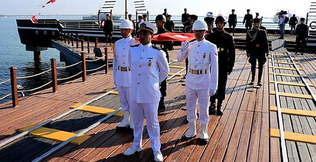 19-05/19/ana-manset-1558250459