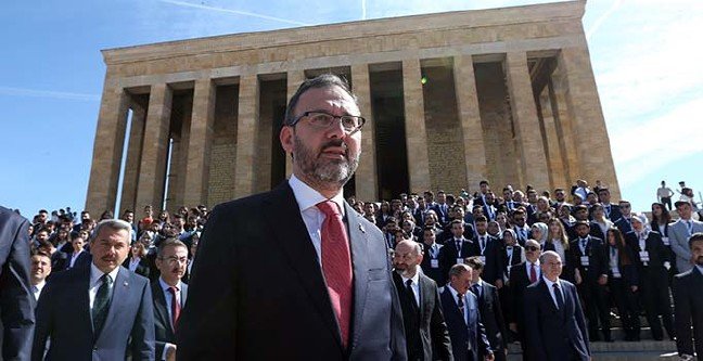 19-05/19/ana-manset-1558256696