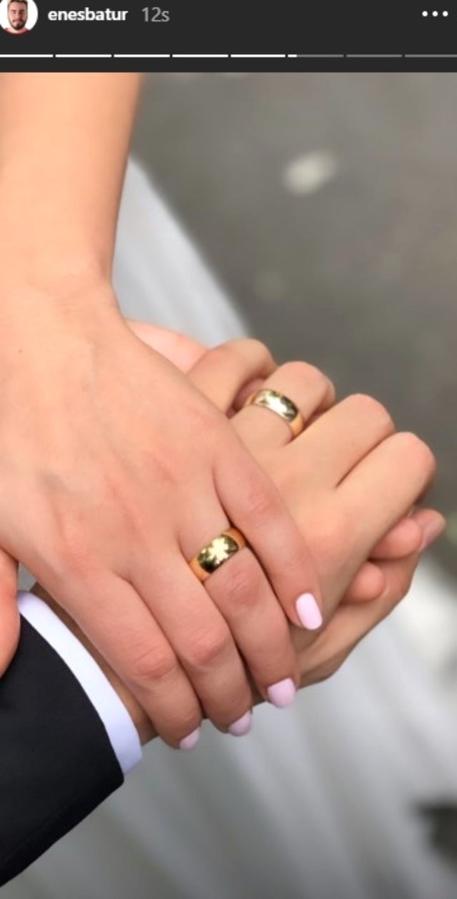 19-05/23/unlu-youtuber-enes-batur-tulu-baci-ile-evlendi-12076712_1777_m