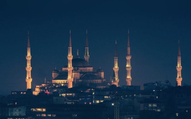 19-05/30/kadir-gecesi-2019da-hangi-gun-kadir-gecesi-hangi-camiler-acik-ummet-kadir-gecesini-bekliyorjpgg