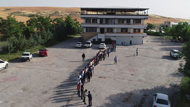 19-06/04/5cf6268ad3806c1cf8983c9e