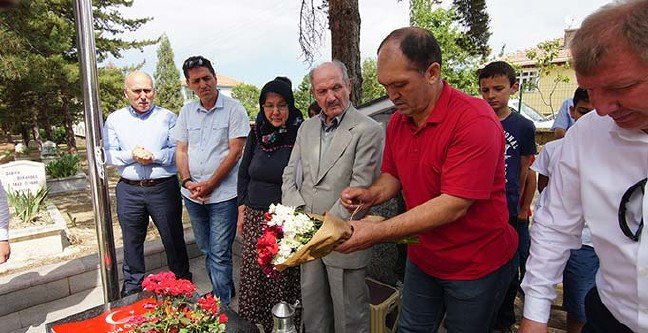 19-06/09/ana-manset-1560080009