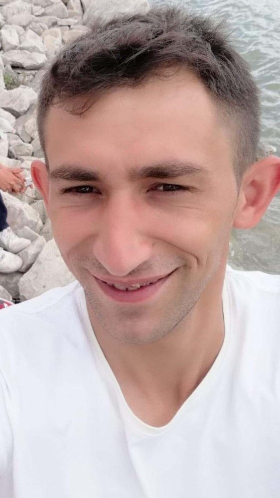 19-06/13/e53321332edd2e69715bed3c31d3b33b-1560419800