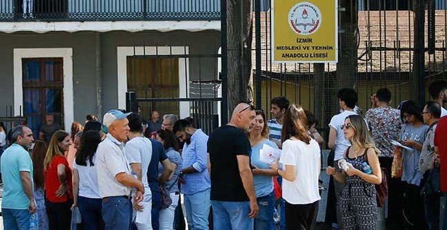 19-06/15/ana-manset-1560587720