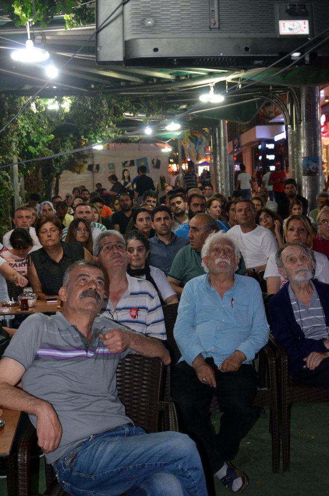 19-06/17/resimid_124051341_12405134