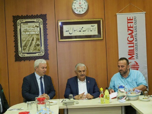 19-06/18/d9wsahcxsaa8-uj