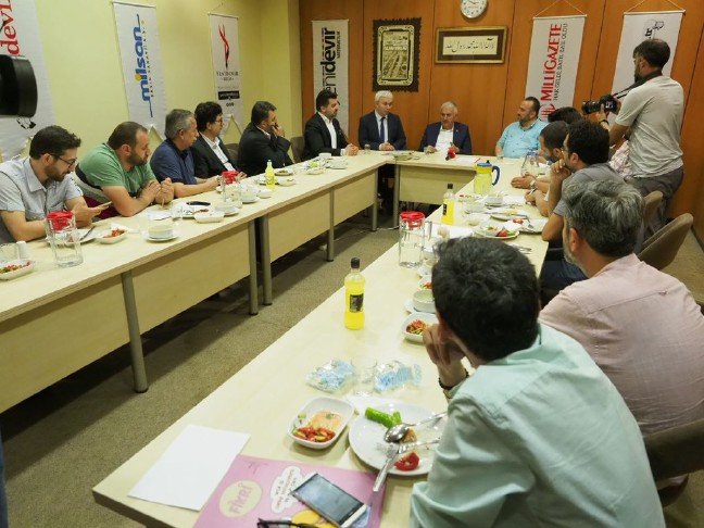 19-06/18/d9wsahdx4aa_mp5