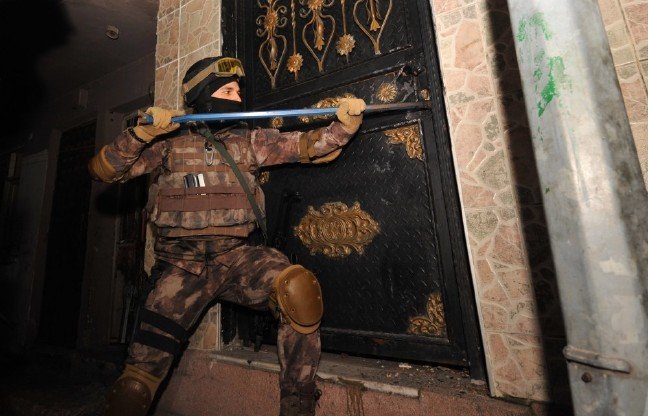 19-06/19/1a2a132e0ba6a80ea379da93f680ac93-1560944143