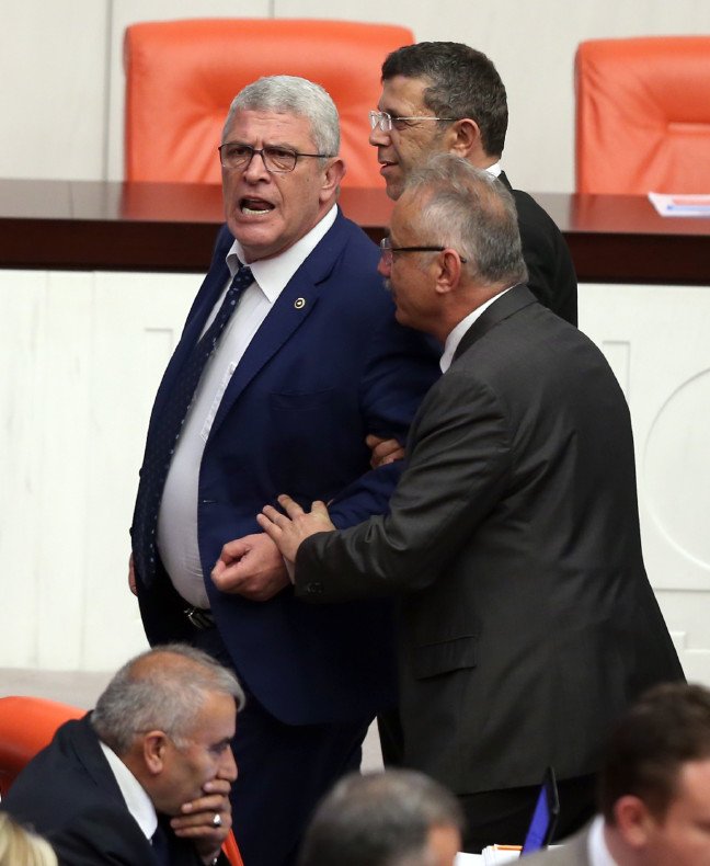 19-07/03/yavuz-agiralioglu