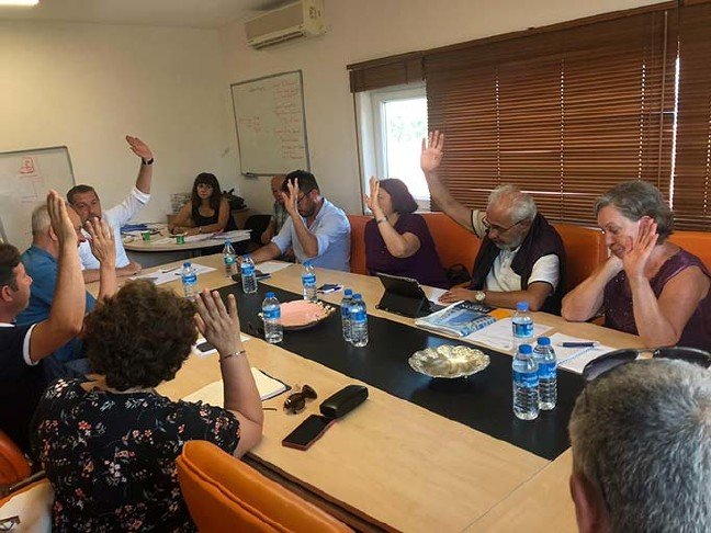 19-07/04/bozcaada-belediye-meclisinden-radikal-ruhsat-karari_7251_dhaphoto2