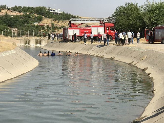 19-07/05/batman-1562342863