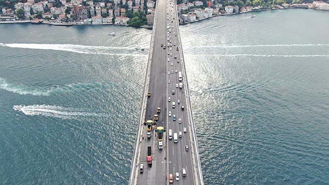19-07/13/istanbul-fsmde-ilk-4-seridin-asfalti-dokuldu_3186_dhaphoto6.jpg