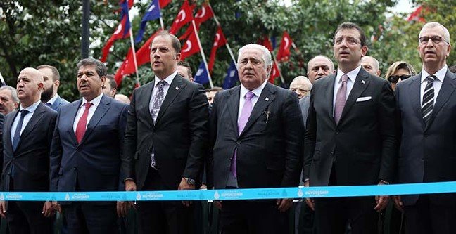 19-07/15/ana-manset-1563189393