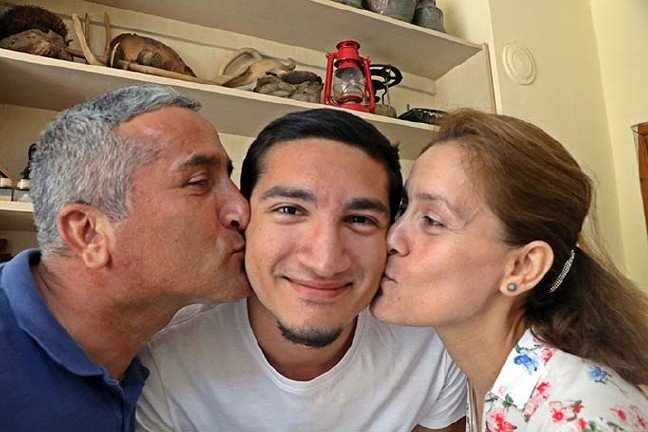 19-07/18/aw757377_02