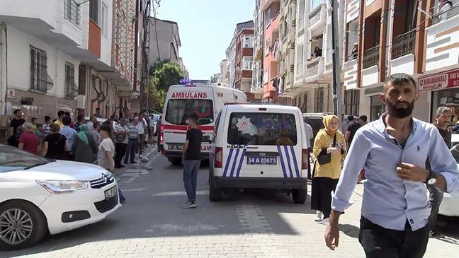 19-07/23/esenyurtta-anne-ve-kizina-silahli-saldiri-1-_7421_dhaphoto8