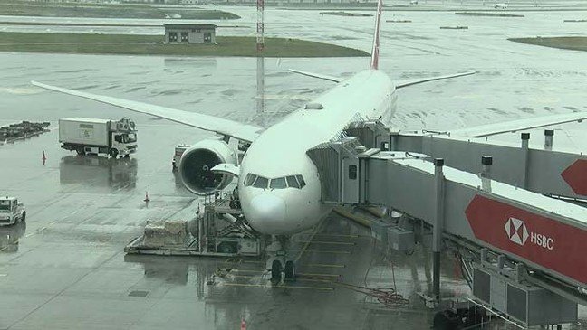 19-07/24/fotograf-hakan-atillayi-tasiyan-ucak-istanbul-havalimaninda-_5893_dhaphoto1