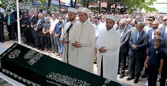 19-07/27/ana-manset-1564230383