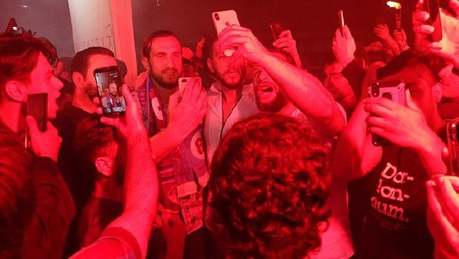 19-08/05/5d47bfbf66a97cadc229a05b