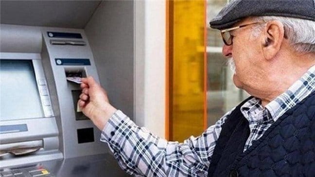 19-08/06/2019-kurban-bayrami-emekli-1000-tl-bayram-ikramiyesi-ne-zaman-yatacak-tarih-belli-oldu-23421-5082019133524