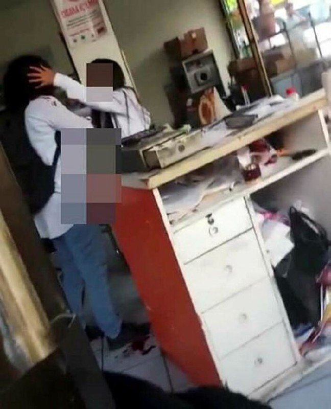 19-08/23/5d5f88a0d265a2255cd3bf6a