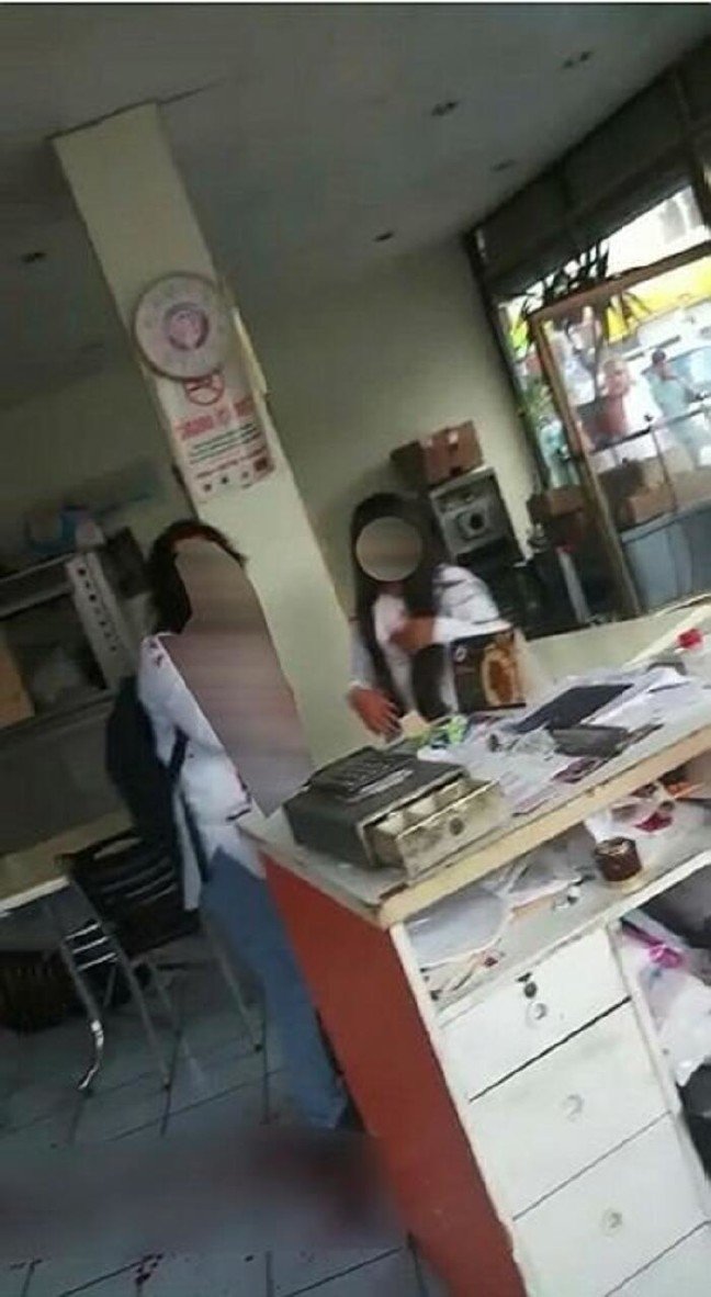 19-08/23/5d5f88a7d265a2255cd3bf6c