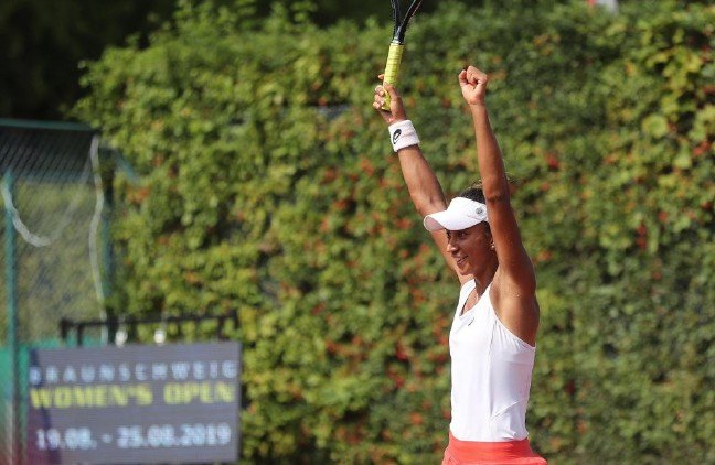 19-08/26/91d9672bd754c4bfb3fc07b6741c9980-1566807998