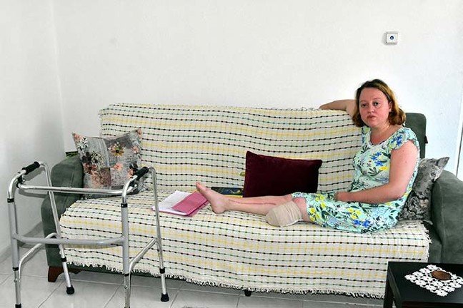 19-08/26/esinin-vurdugu-manolya-olmek-istemiyorum_3230_dhaphoto2