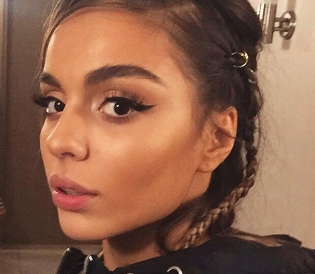 19-08/28/-917kjni5vewgwxmusgb-1a