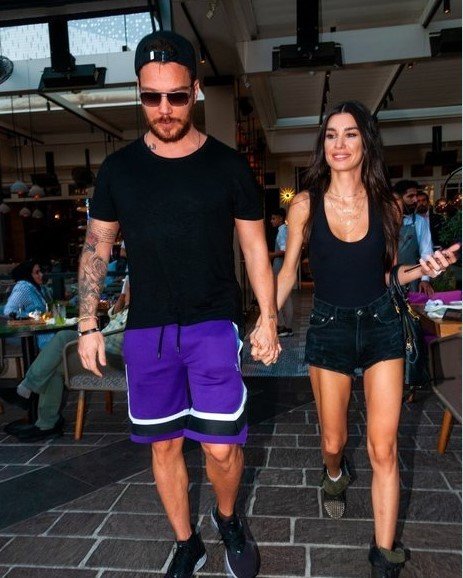 19-09/04/sinan-akcil-burcu-kiratli-3