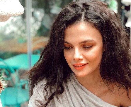 19-09/19/sinem-unsal-nazli-mucize-doktorjpggjpgg