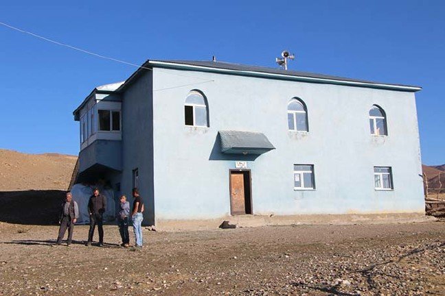 19-09/20/imam-olmayan-koyde-cuma-namazi-kilinamiyor_3749_dhaphoto1