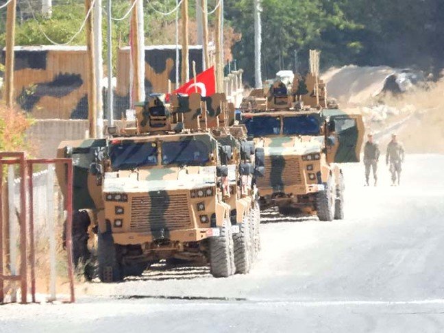 19-09/23/sinirda-askeri-hareketlilik_8292_dhaphoto1