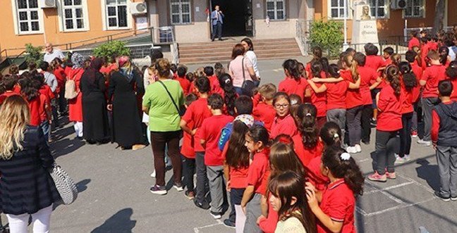 19-10/08/okul-deporem