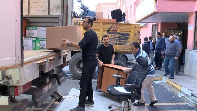 19-10/09/bagcilar-ilce-milli-egitim-mudurlugu-binasi-tahliye-edildi_4176_dhaphoto6