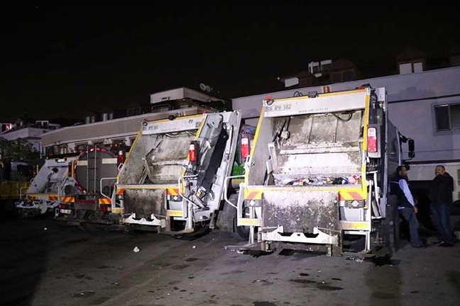 19-10/26/-maltepede-temizlik-iscileri-eylemde_8883_dhaphoto3